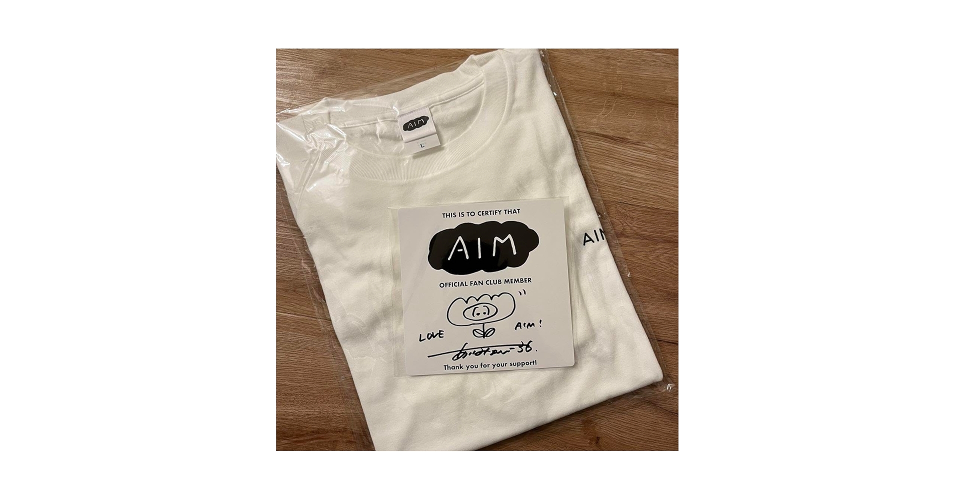 Amazon.co.jp: あいみょんAIMTシャツ直筆サイン入りミニ色紙